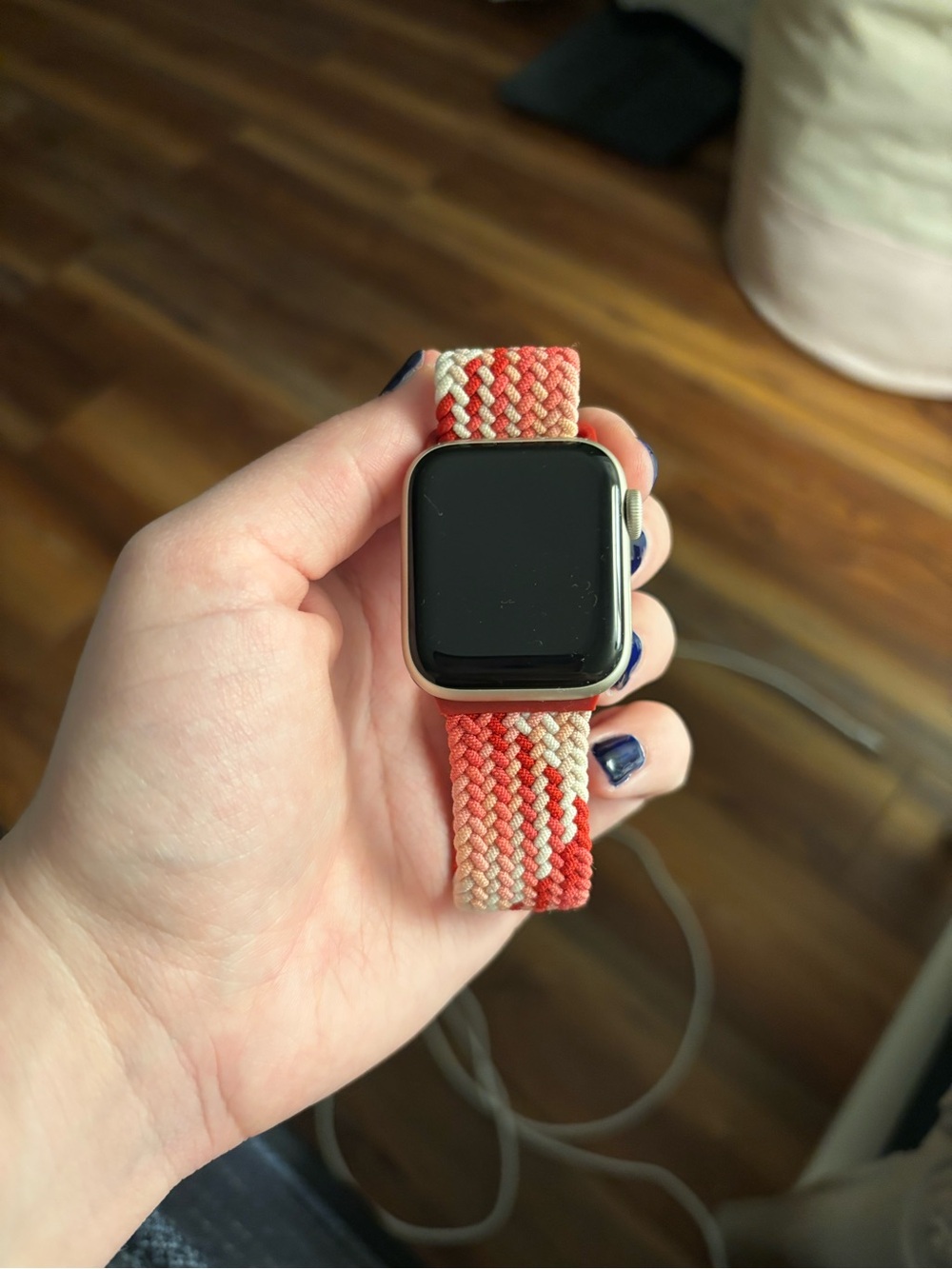 Apple Watch SE Second Generation (40mm) - Picture 2 of 5